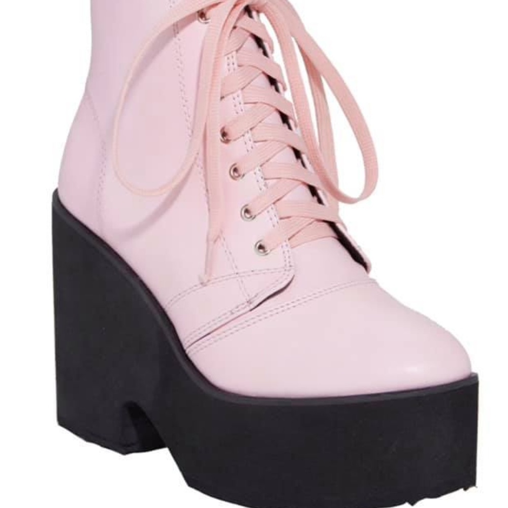 Hot Topic Pastel Pink Lace-Up Platform Booties